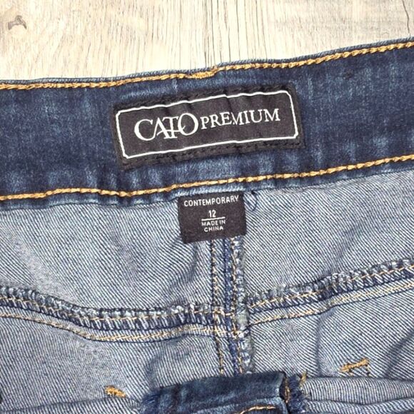 Cato Premium Contemporary Skinny Kick Straight Leg Dark Wash Jeans Size 12 - Picture 3 of 6